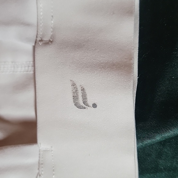 Fabletics Medium Sports Bra - Picture 2 of 5